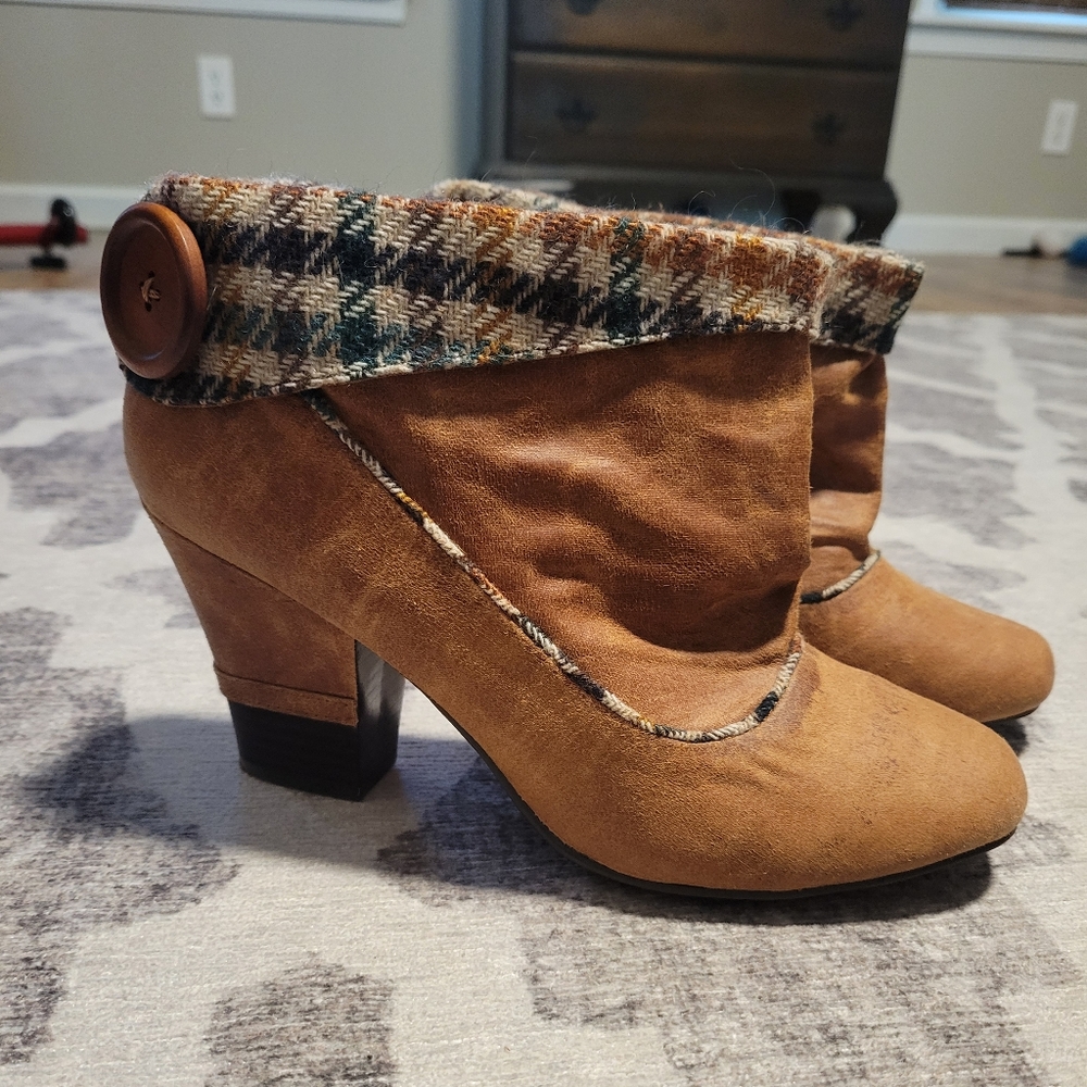 Not Rated brand Booties, size 8.5